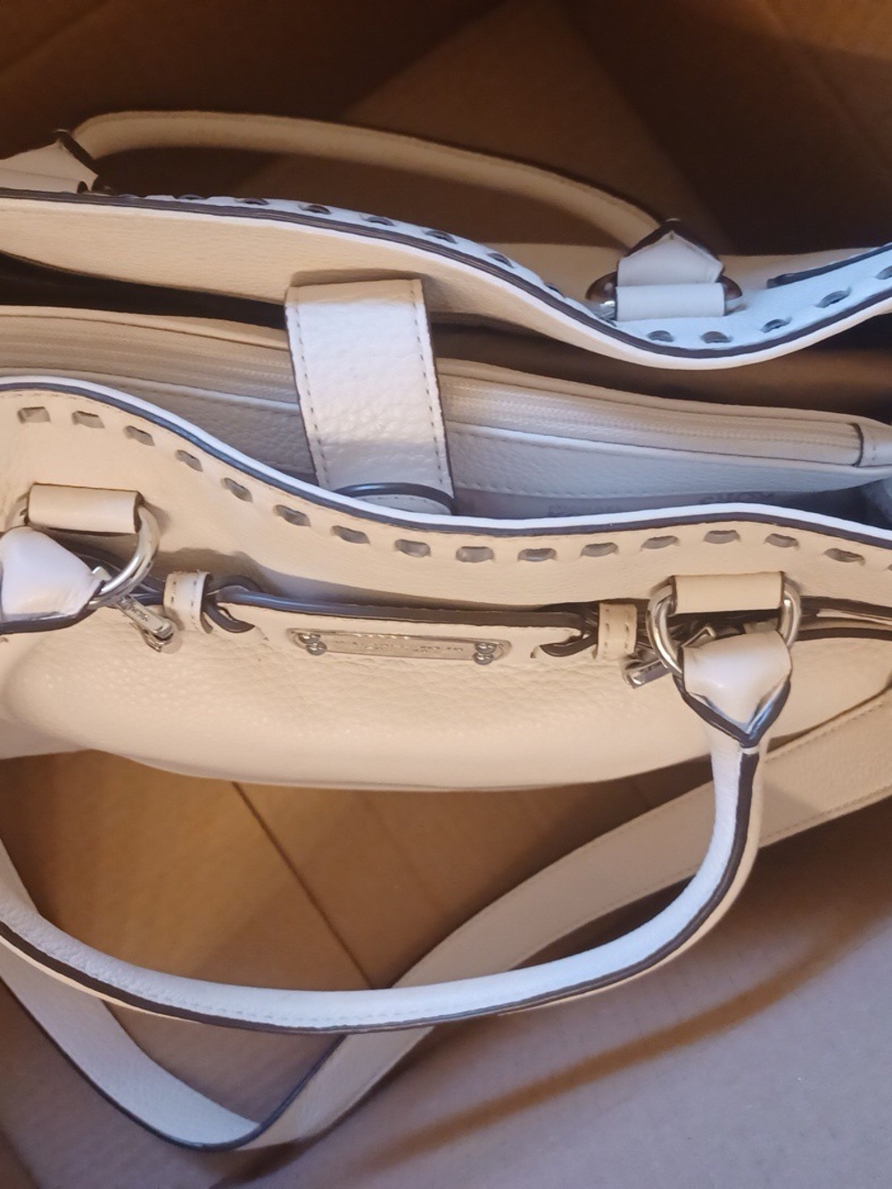 Michael Kors Hamilton Cream Grain Leather Bag with Silver Hardware/Accents - Picture 9 of 12